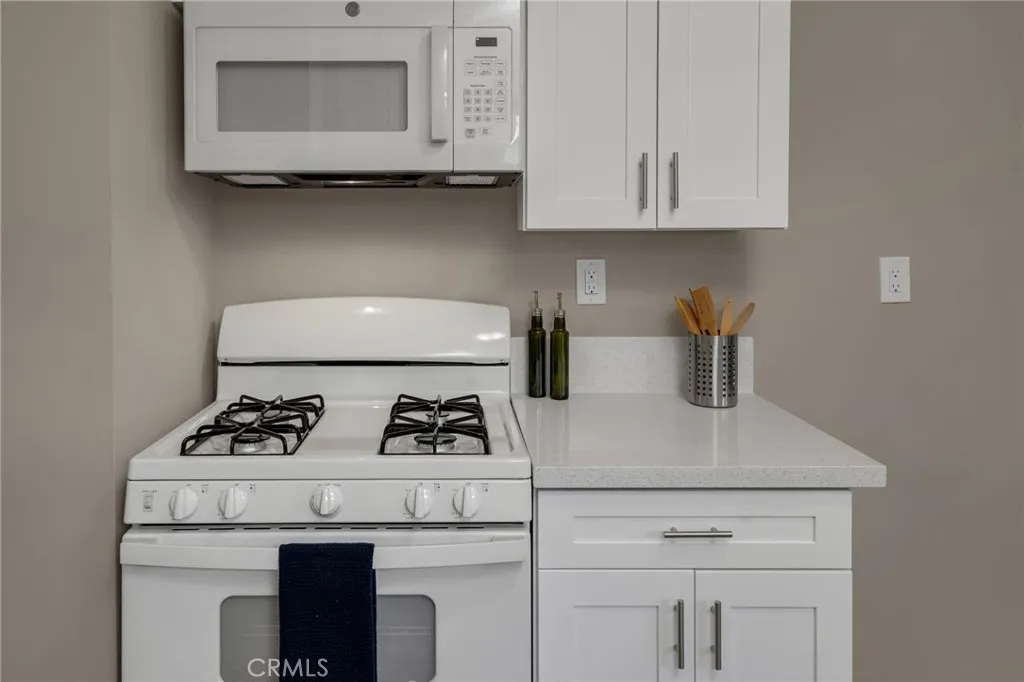 217 E 221st, Carson, California 90745 home-pic-14